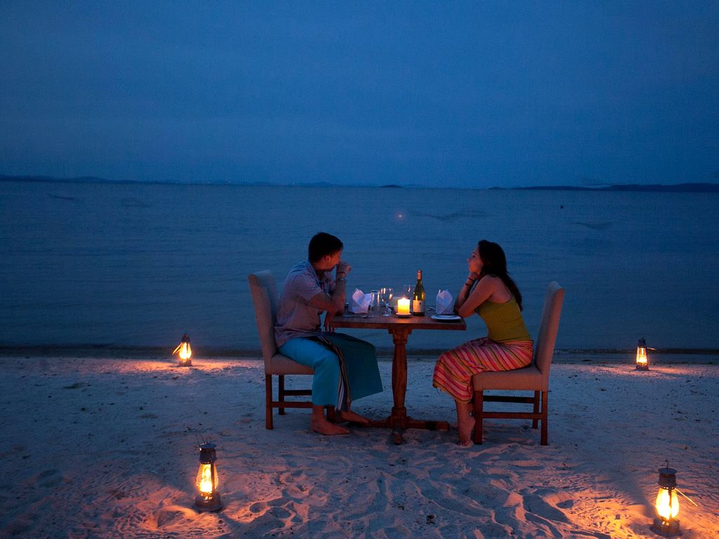 Honeymoons & Romantic Escapes